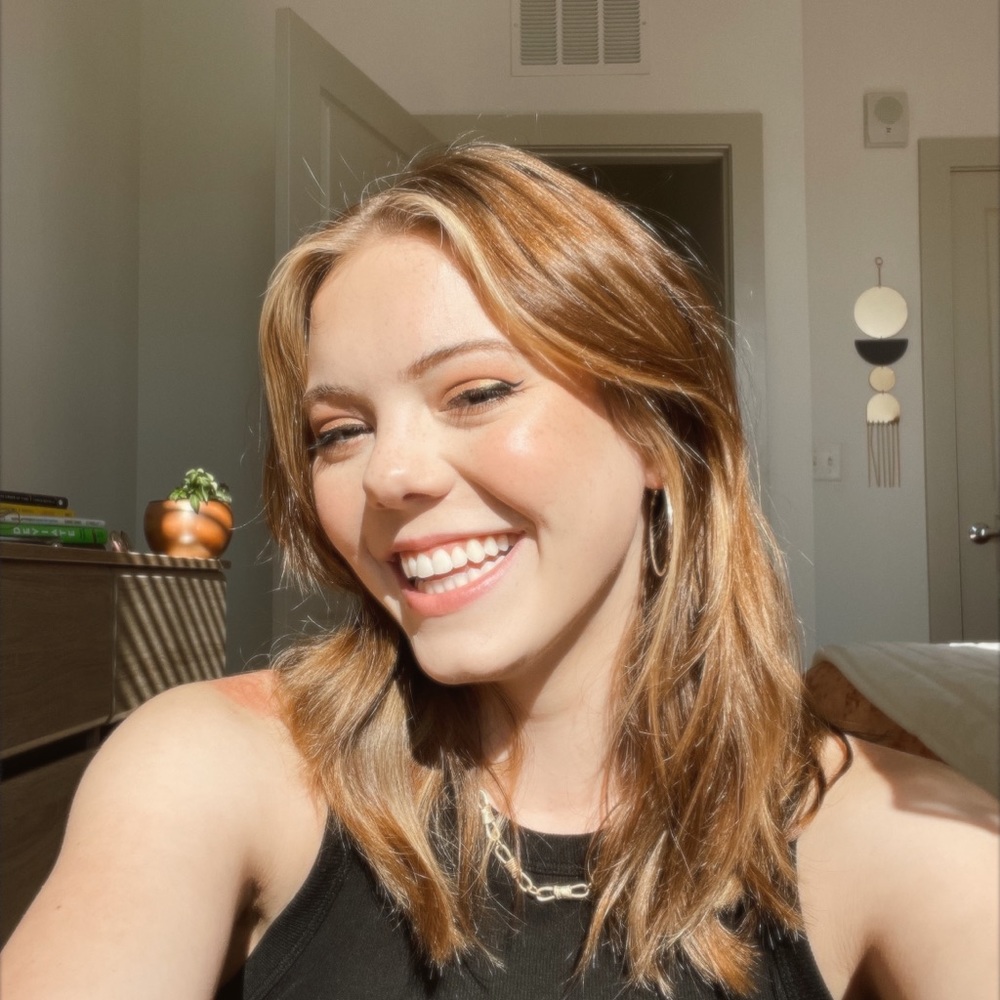 Meet your Posher, Emily